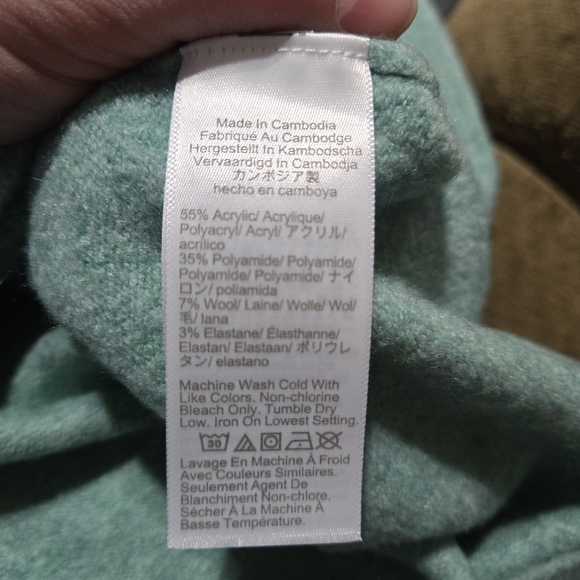 J Crew Extra Soft Crewneck Sweater NWT - Picture 7 of 8